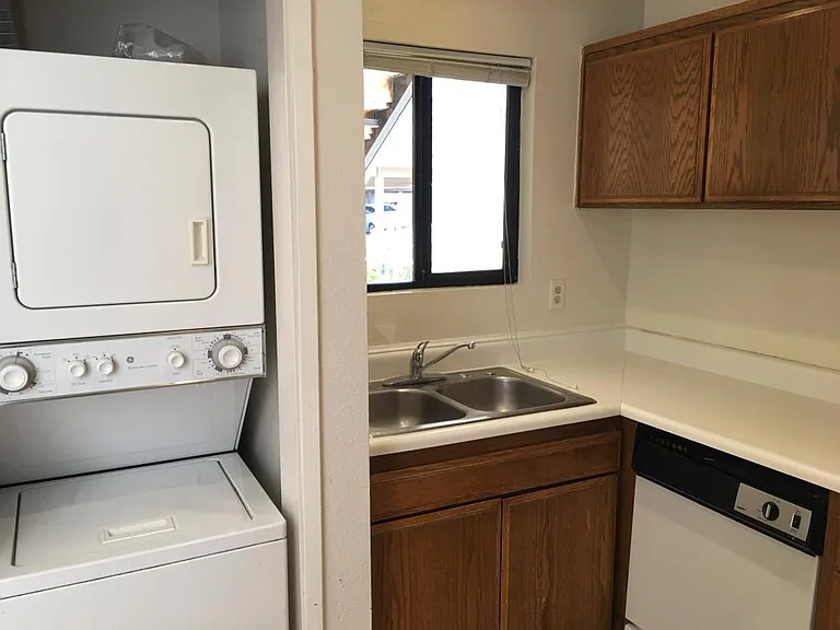8327 Vineyard Ave #3 — Photo 7