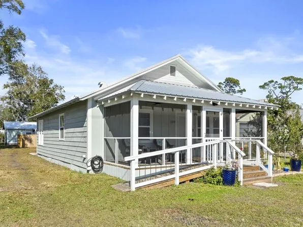 509 8th St, Port Saint Joe, FL 32456