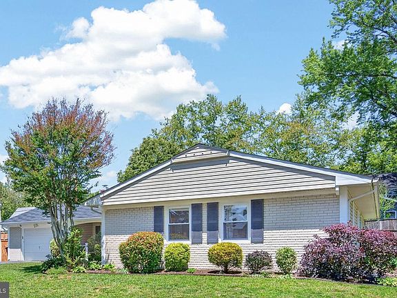 4th image of 3905 Carvel Ln