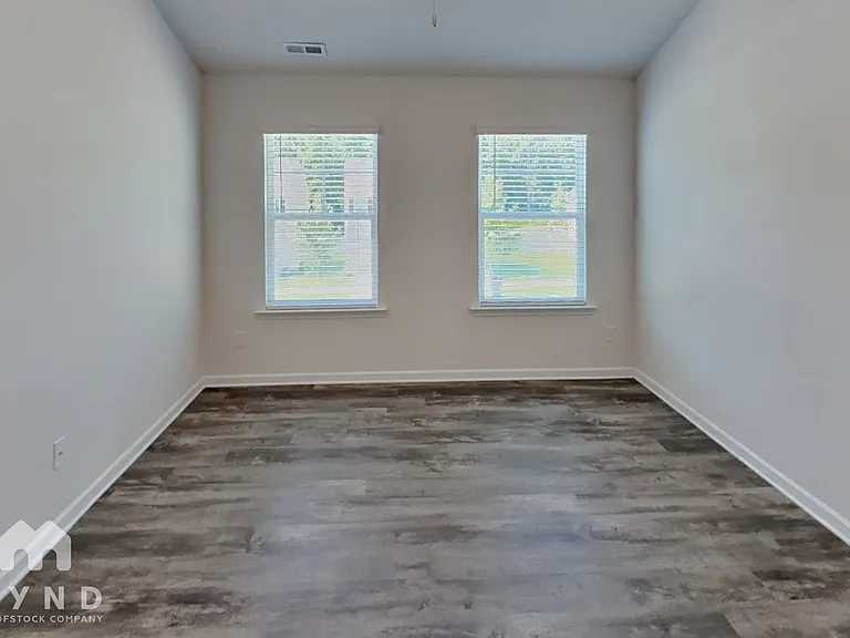 1025 Jaxson Terry Ln — Photo 11