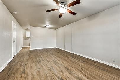 4th image of 2618 W Walker St #A