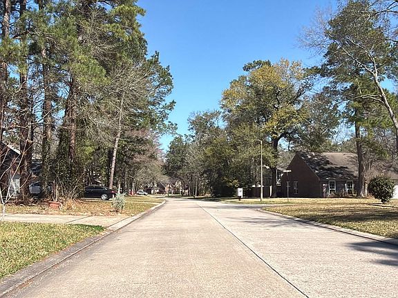 2nd image of 111 W Golden Arrow Cir