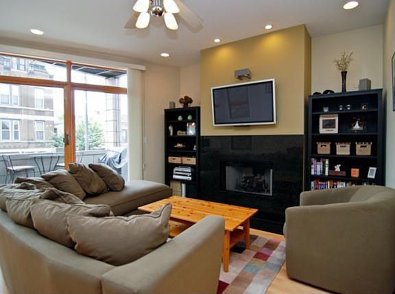 2nd image of 2125 N Damen Ave APT 2