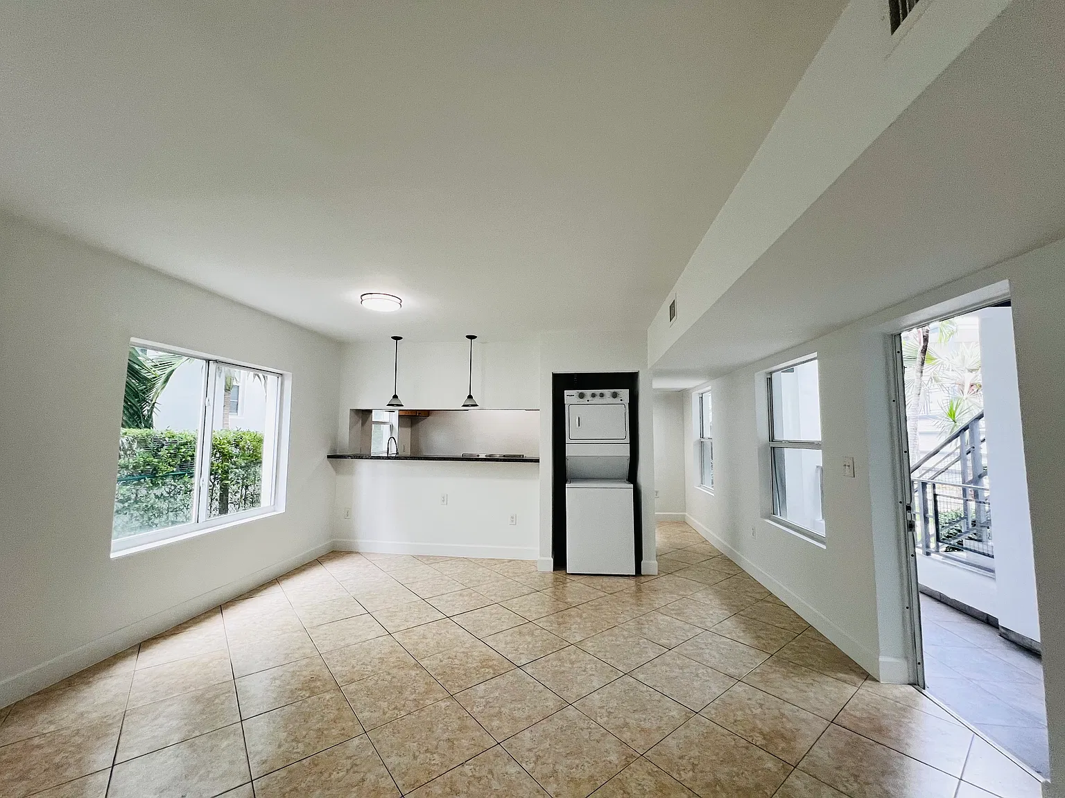 1 bed, 800 sqft, $2,250 — Photo 2
