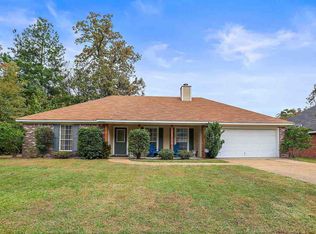 105 Chestnut Dr, Brandon, MS 39047
