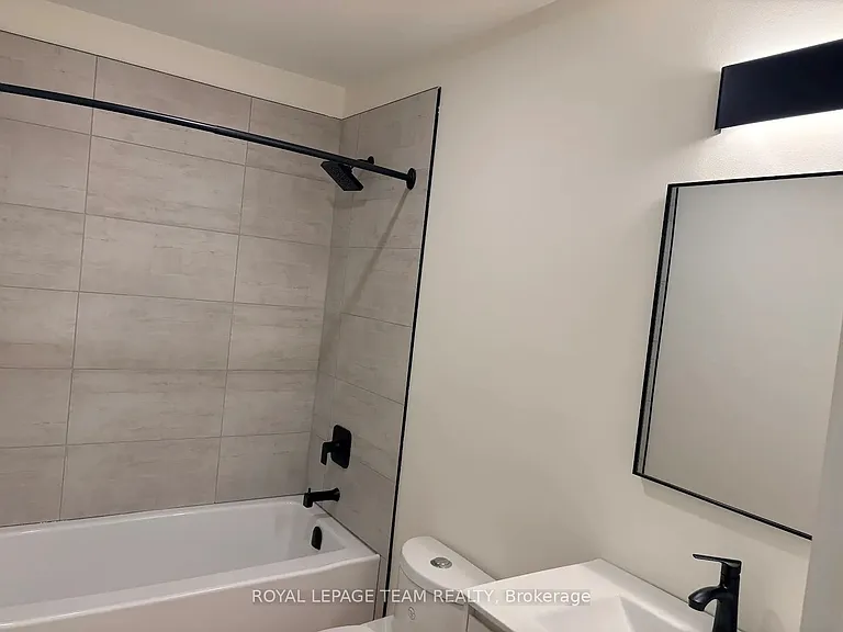 243 Bradford St #1A — Photo 11