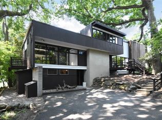 40 Cottontail Ln, Irvington, NY 10533