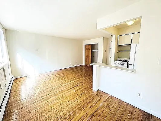 Rented by Bruma Realty LLC | media 2