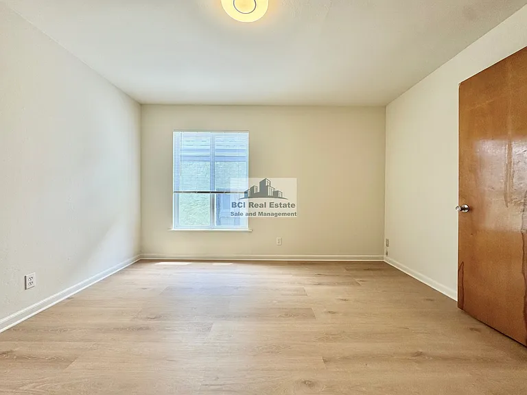 1649 12th Ave #6 — Photo 14