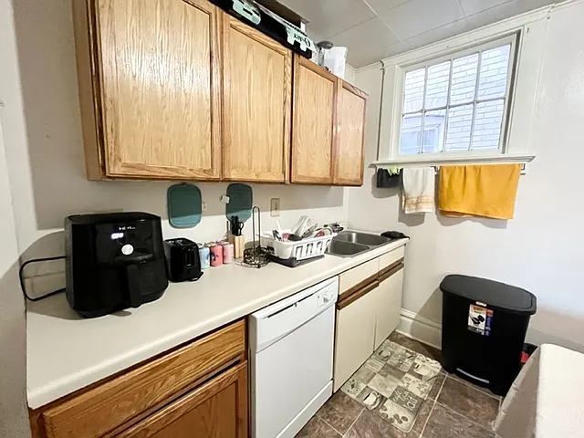 207 N Pinckney St #2 — Photo 5