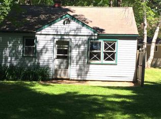 2530 Lakeshore Rd, Applegate, MI 48401