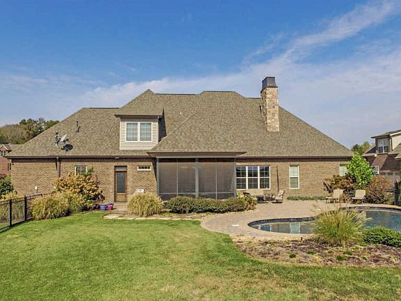 3rd image of 12853 Watergrove Dr