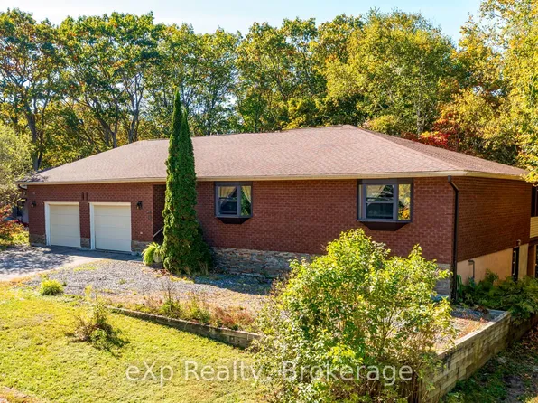 18 Kristen Hts, Parry Sound, ON P2A 2Z6