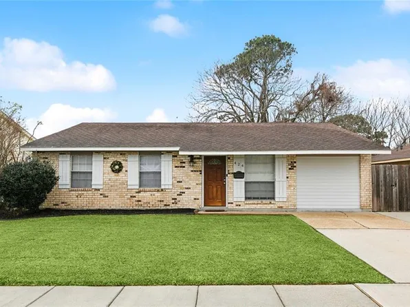 424 Willowbrook Dr, Gretna, LA 70056