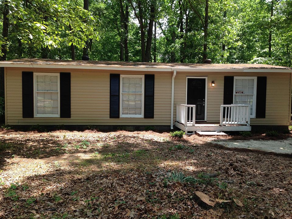 2nd image of 6004 Holly Ln
