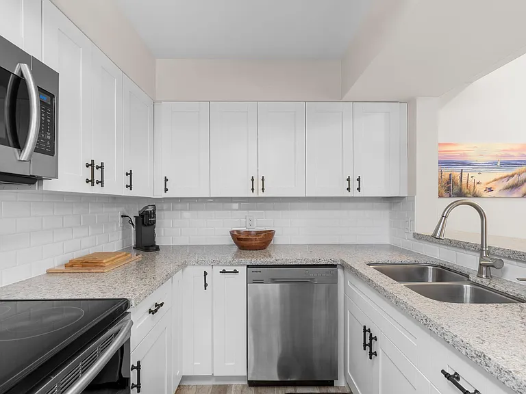 3108 Fairway Dr N — Photo 14