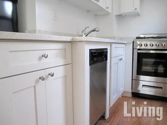 Rented by Living New York | media 35