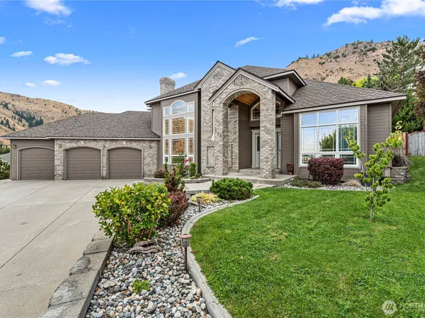 752 Castle Heights Drive, Wenatchee, WA 98801