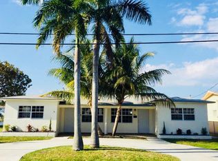 837 SW 3rd St, Hallandale Beach, FL 33009