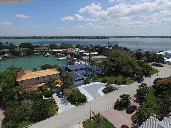 4th image of 3103 Crystal Cay