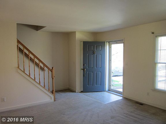 3rd image of 1345 Merry Hill Ct