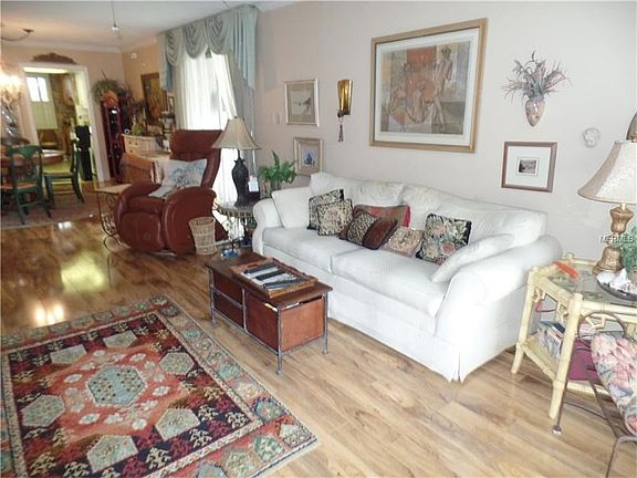4th image of 1012 Pearce Dr Unit 107