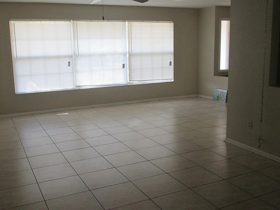 2nd image of 2208 Harn Blvd