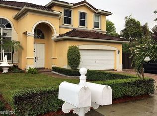 16122 SW 43rd Ter, Miami, FL 33185