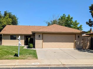 324 Lassen Dr, Lodi, CA 95242