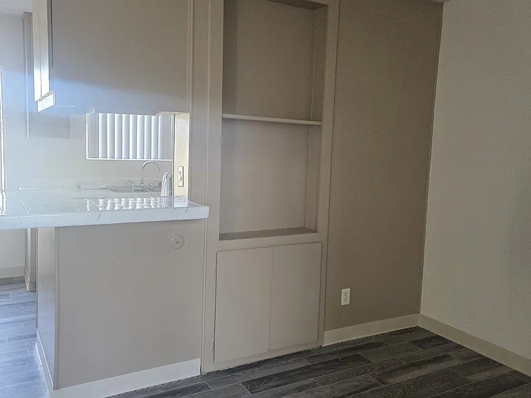 Villa Mollison Apartments — Photo 13
