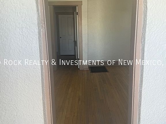 4th image of 2116 Coal Ave SE
