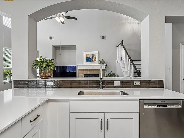 1705 Chula Vista Dr — Photo 13