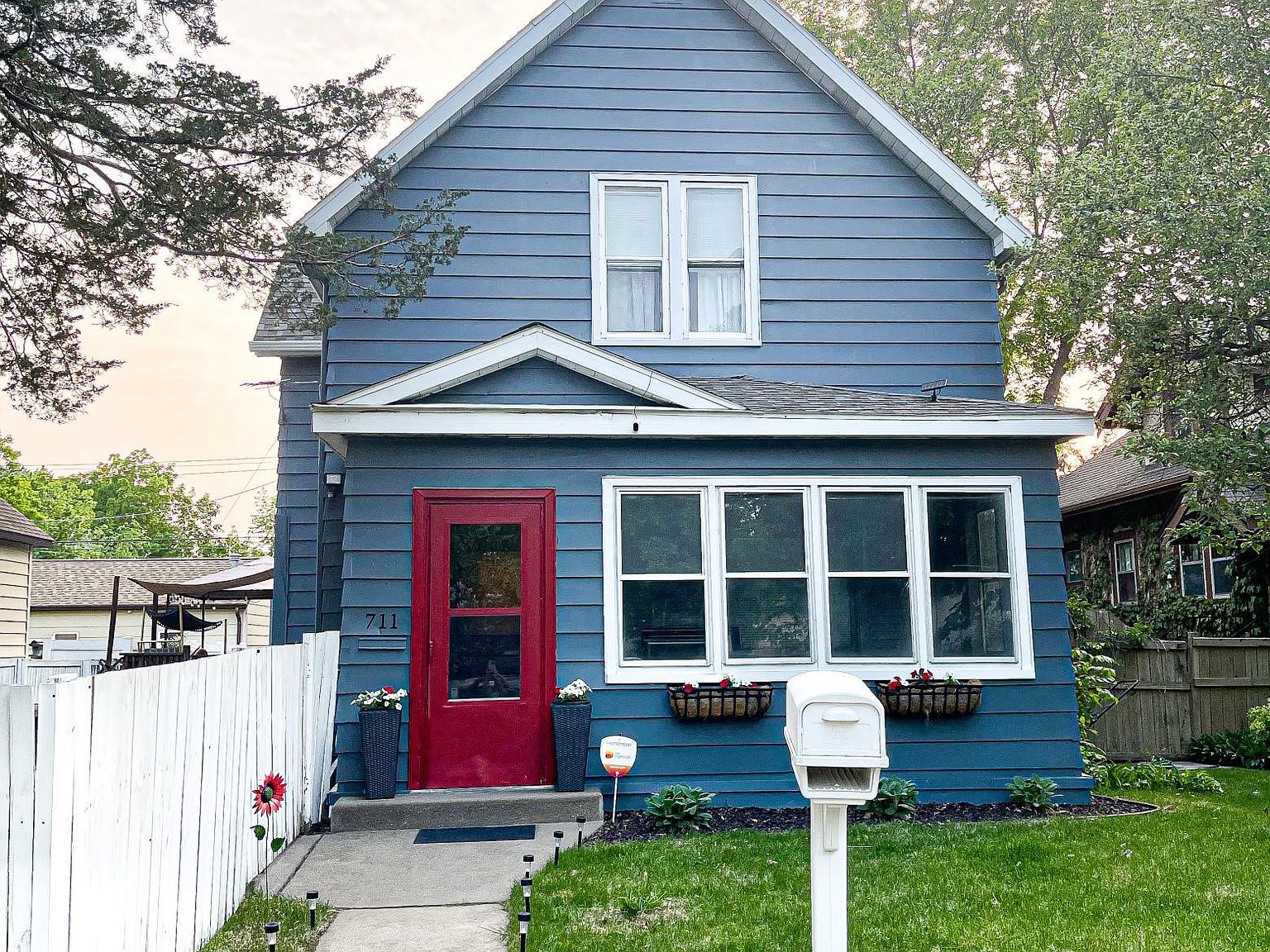 Dark Blue House White Trim | Lupon.Gov.Ph