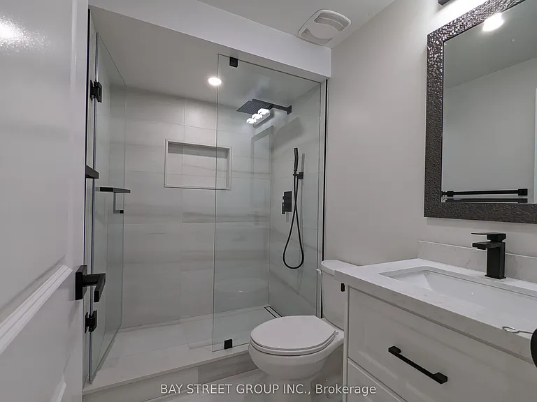 80 Brock Ave — Photo 18