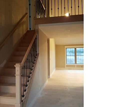3rd image of 156 Gadwall Ln