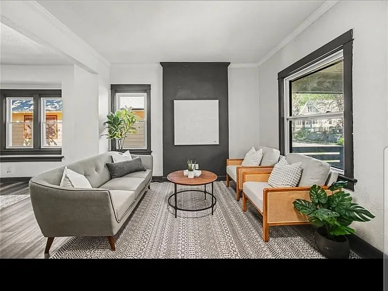 5243 Lyon Ave — Photo 5