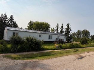 16 1st St W, Big Lakes County, AB T0G1C0