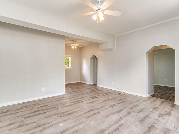 5th image of 228 Topaz Ave