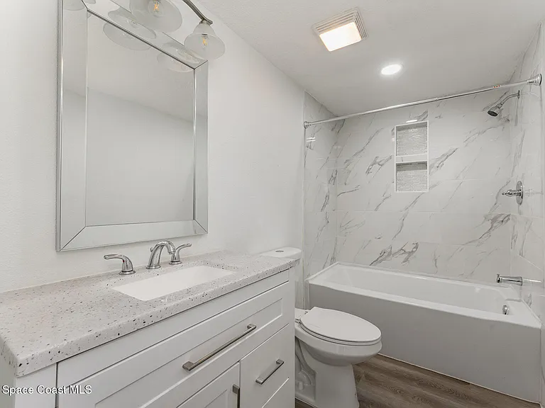1419 Melrose St — Photo 12