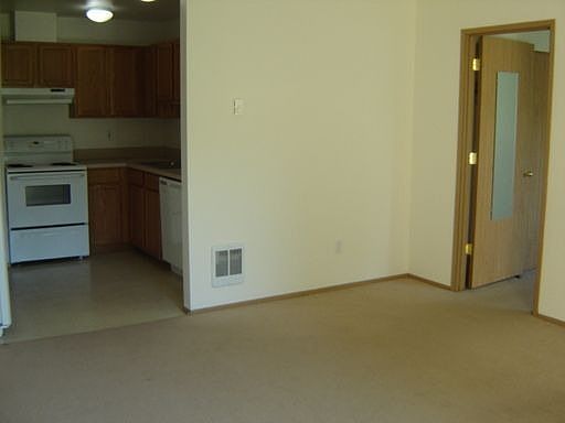 4th image of 260 NE 7th Ave APT A203