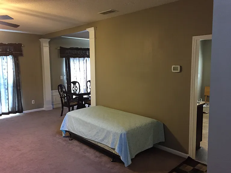 6075 Pattingham Dr — Photo 6