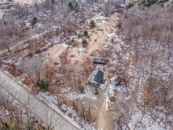 1070 Bean Road, Mount Vernon, ME 04352