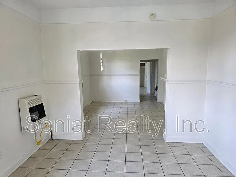 4523 Baudin St — Photo 2