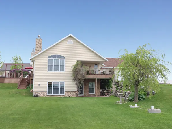 N10206 County Road G, New Holstein, WI 53061