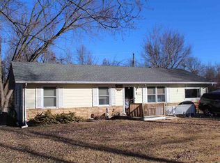 913 Cedar St, Clinton, MO 64735