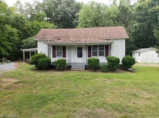 114 W Moore St, Eden, NC 27288