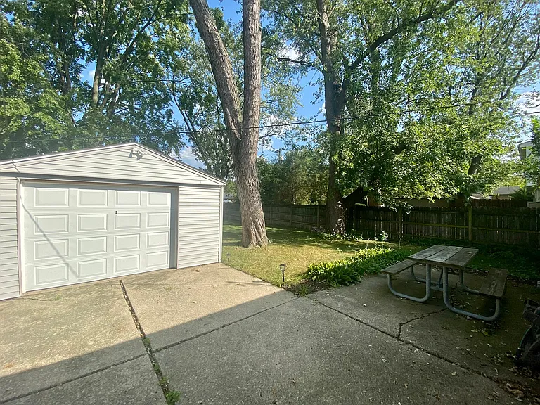 3828 Woodland Ave — Photo 14
