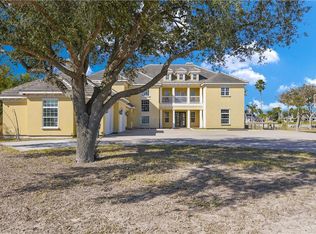 731 Lion Lake Dr S, Weslaco, TX 78596