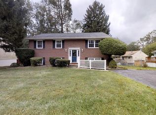 123 Strongwood Rd, Owings Mills, MD 21117