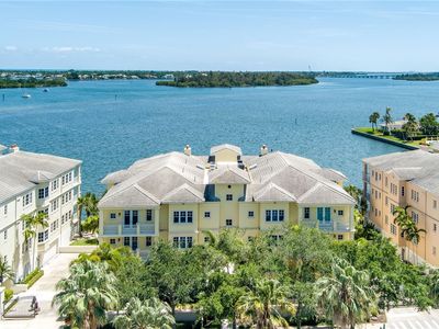 7 Royal Palm Point #1, Vero Beach, FL, 32960